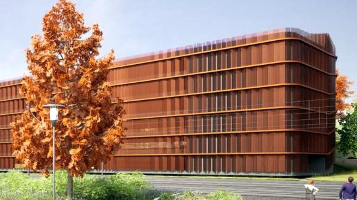 Jedno parkovací místo u trati Praha - Kladno vyjde na 1,3 milionu